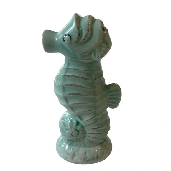 Aqua color kissing seahorse salt and pepper shakers - Picture 6 of 12